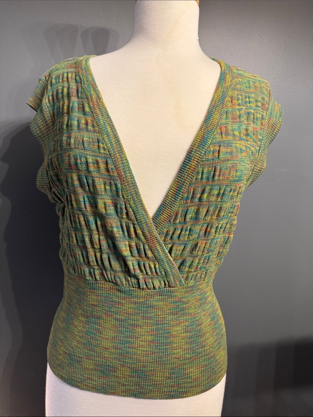Daisy Fuentes Green Multicolor Knit Surplice Tunic Top
